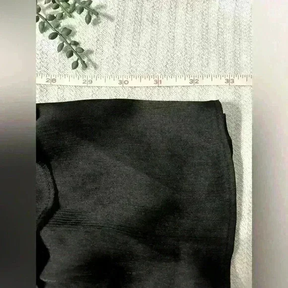 Chelsea & Violet Midi Ruffle Tiered Black Side Zip Flowy Skirt in Black XS - Picture 5 of 7